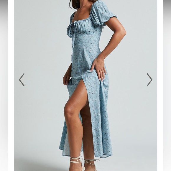 Showpo ZENNY MIDI DRESS - RUCHED BUST FLORAL DRESS IN LIGHT BLUE - Picture 3 of 4